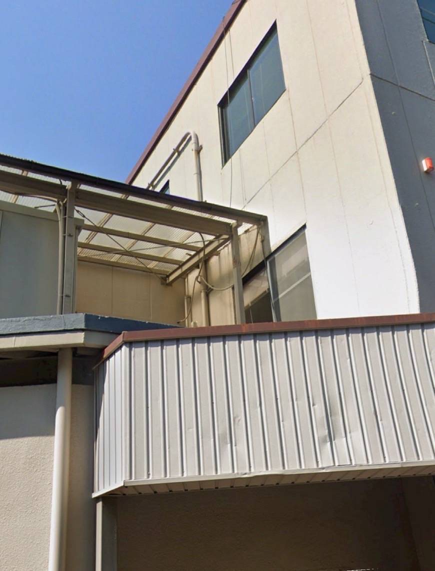 黒田印刷2階ステージ搬入作業｜｜辰巳機設